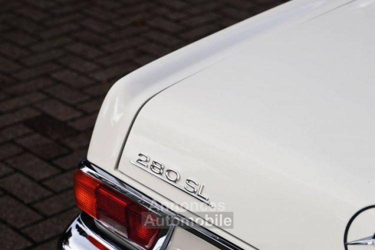 Mercedes 280 sl pagoda W113 2800 cc inline 6 cilinder 168 bhp - <small></small> 119.400 € <small>TTC</small> - #26