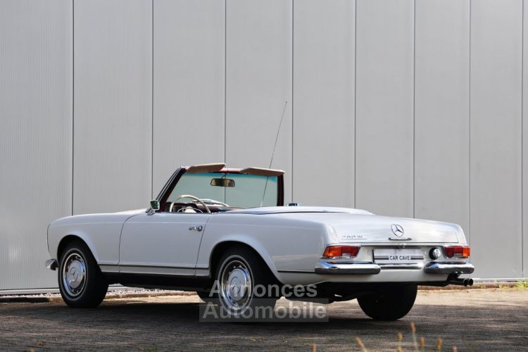 Mercedes 280 sl pagoda W113 2800 cc inline 6 cilinder 168 bhp - <small></small> 119.400 € <small>TTC</small> - #27