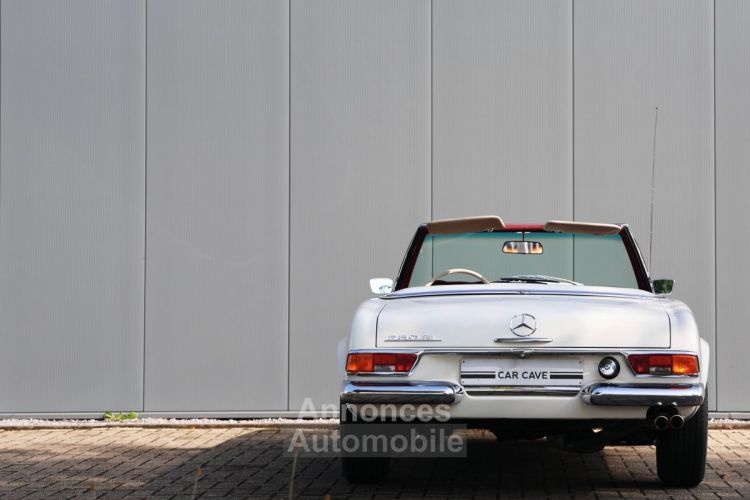 Mercedes 280 sl pagoda W113 2800 cc inline 6 cilinder 168 bhp - <small></small> 119.400 € <small>TTC</small> - #30