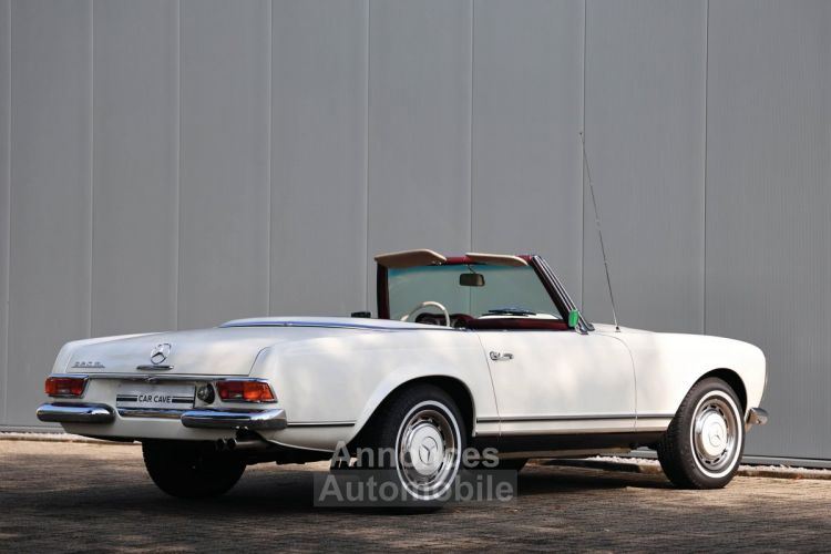 Mercedes 280 sl pagoda W113 2800 cc inline 6 cilinder 168 bhp - <small></small> 119.400 € <small>TTC</small> - #33