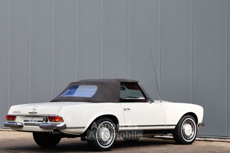 Mercedes 280 sl pagoda W113 2800 cc inline 6 cilinder 168 bhp - <small></small> 119.400 € <small>TTC</small> - #39