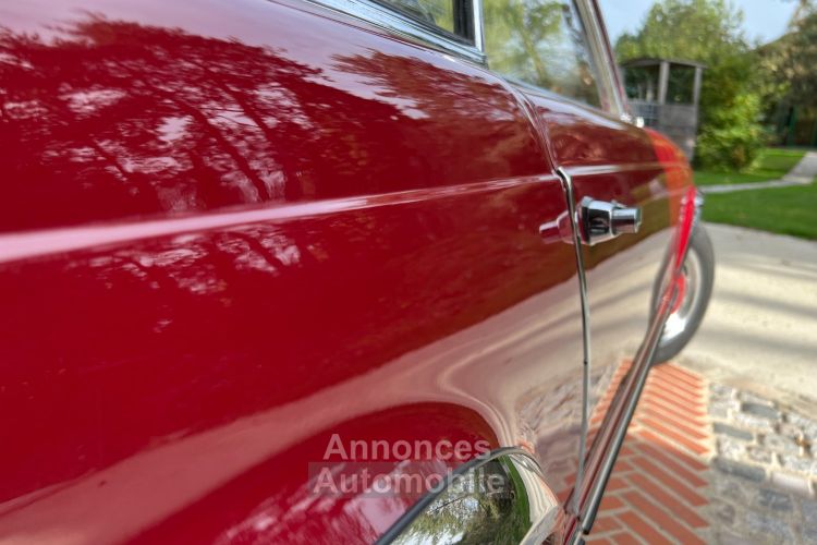 Mercedes 280 SL PAGODE Avec Historique 3eme Main Etat D'origne Exceptionnel mecanique restaure - <small></small> 125.000 € <small></small> - #31