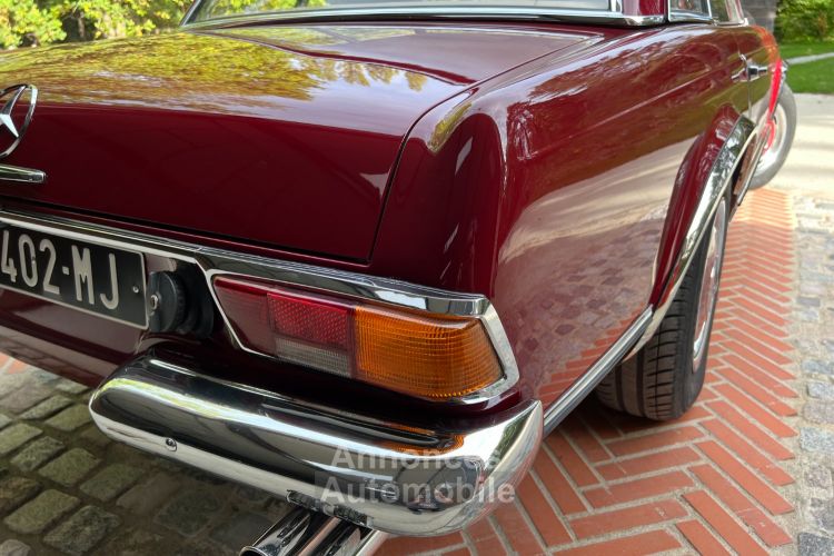 Mercedes 280 SL PAGODE Avec Historique 3eme Main Etat D'origne Exceptionnel mecanique restaure - <small></small> 125.000 € <small></small> - #32