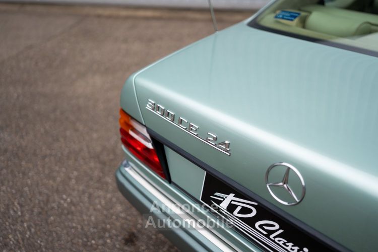 Mercedes 300 300 CE-24 - <small></small> 15.900 € <small>TTC</small> - #10