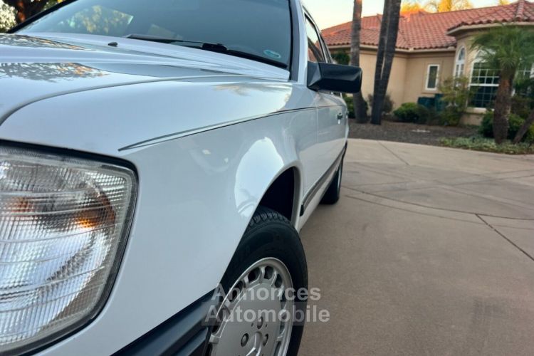 Mercedes 300 300-Series  - <small></small> 32.000 € <small>TTC</small> - #11