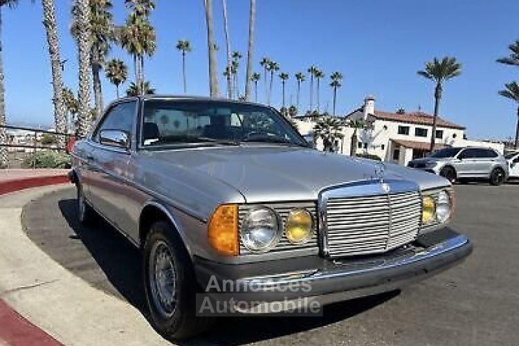 Mercedes 300 300-Series  - <small></small> 33.000 € <small>TTC</small> - #9