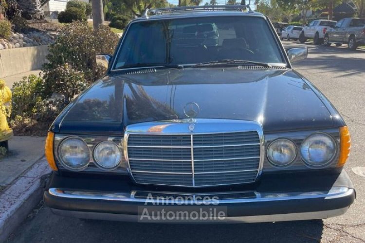 Mercedes 300 300-Series  - <small></small> 21.000 € <small>TTC</small> - #18