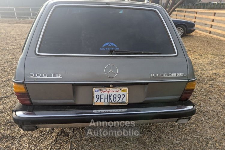 Mercedes 300 300-Series  - <small></small> 19.000 € <small>TTC</small> - #10