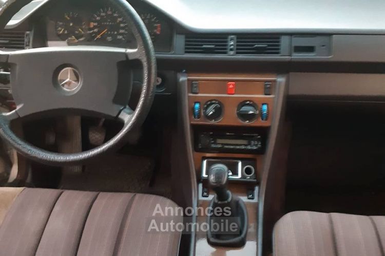 Mercedes 300 Benz ce  - <small></small> 23.000 € <small>TTC</small> - #8