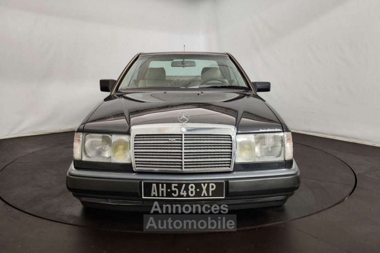 Mercedes 300 CE - <small></small> 17.500 € <small>TTC</small> - #5