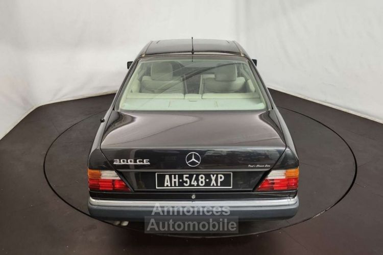 Mercedes 300 CE - <small></small> 17.500 € <small>TTC</small> - #8