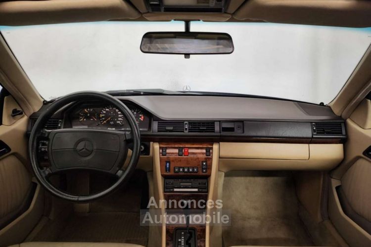 Mercedes 300 CE - <small></small> 17.500 € <small>TTC</small> - #23