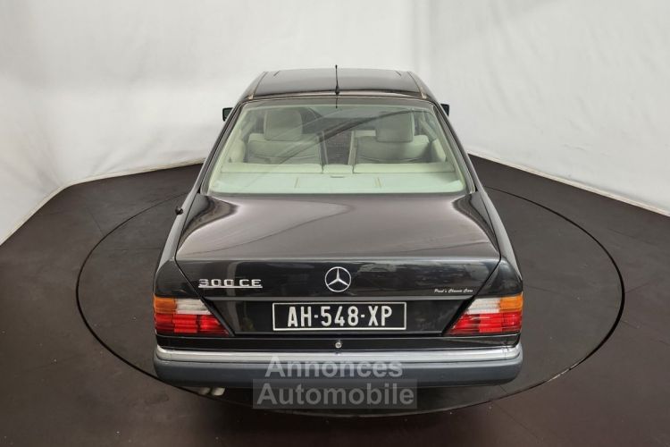 Mercedes 300 CE - <small></small> 17.500 € <small>TTC</small> - #13