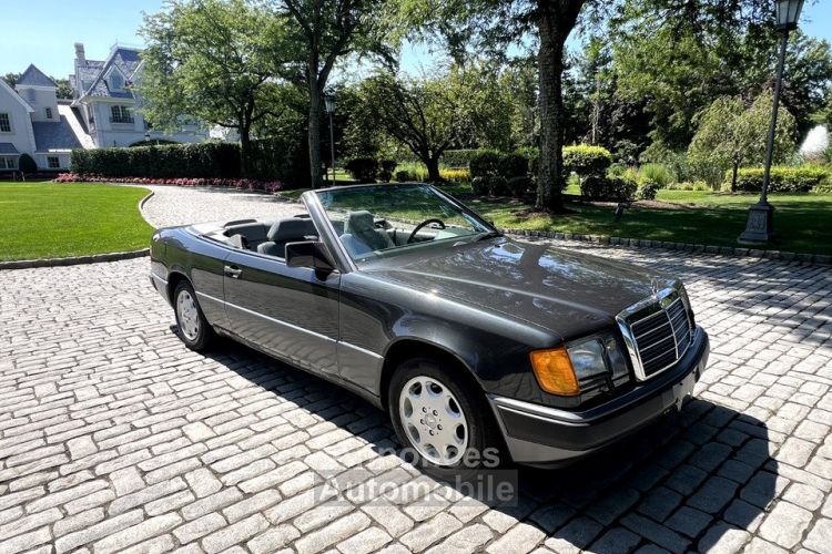 Mercedes 300 CE Cabriolet - <small></small> 22.200 € <small>TTC</small> - #1