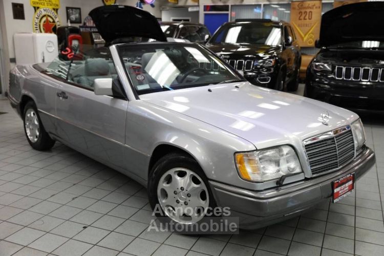 Mercedes 320 -benz e-class e 2dr  - <small></small> 28.300 € <small>TTC</small> - #1