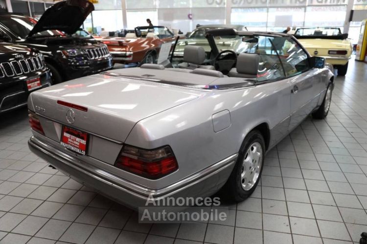 Mercedes 320 -benz e-class e 2dr  - <small></small> 28.300 € <small>TTC</small> - #8