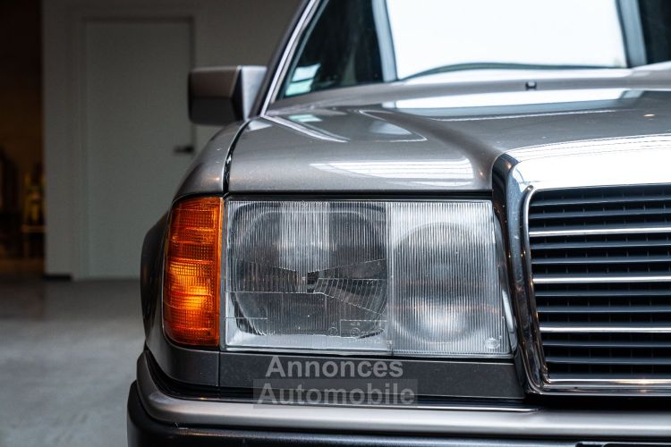 Mercedes 400 E W124 V8 - Elegance - <small></small> 24.500 € <small>TTC</small> - #7