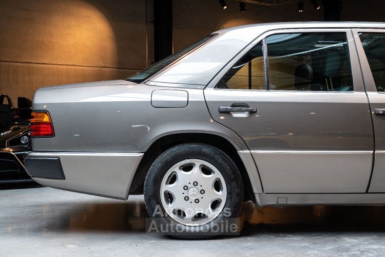 Mercedes 400 E W124 V8 - Elegance - <small></small> 24.500 € <small>TTC</small> - #15