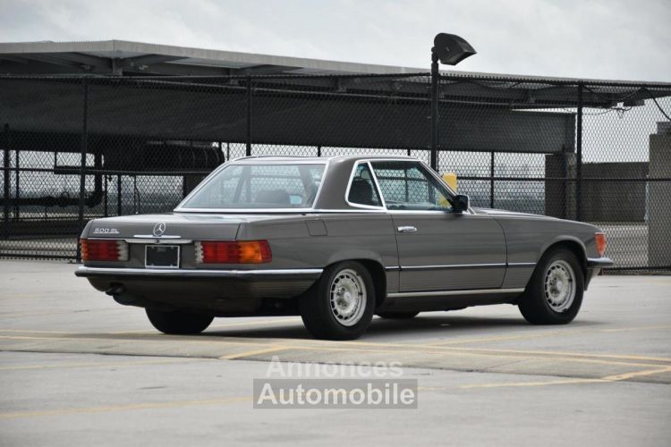 Mercedes 500 SL - <small></small> 33.700 € <small>TTC</small> - #2