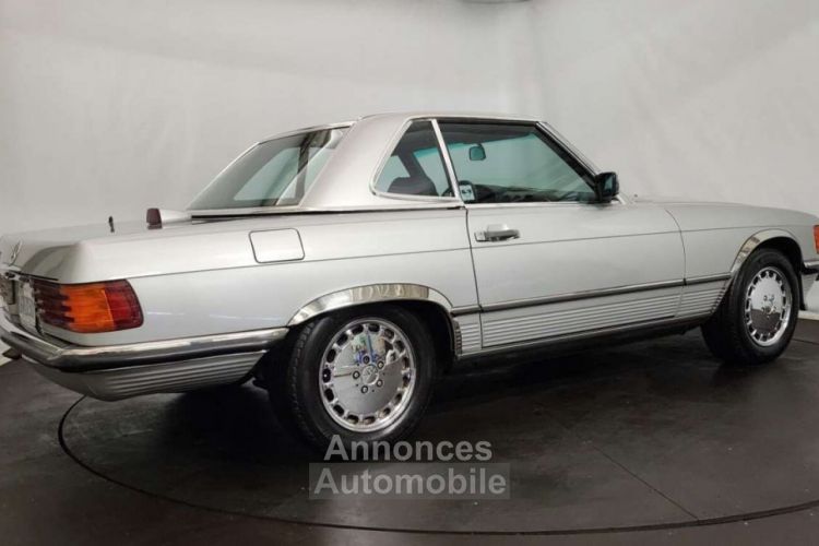 Mercedes 560 SL - <small></small> 38.000 € <small>TTC</small> - #10