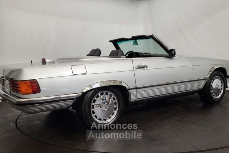 Mercedes 560 SL - <small></small> 38.000 € <small>TTC</small> - #12