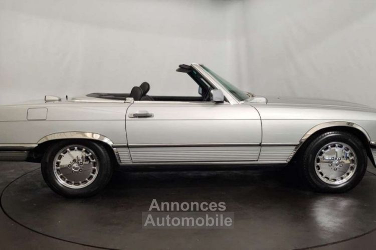 Mercedes 560 SL - <small></small> 38.000 € <small>TTC</small> - #25