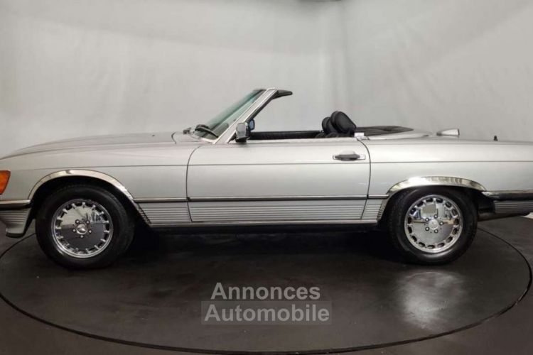 Mercedes 560 SL - <small></small> 38.000 € <small>TTC</small> - #31