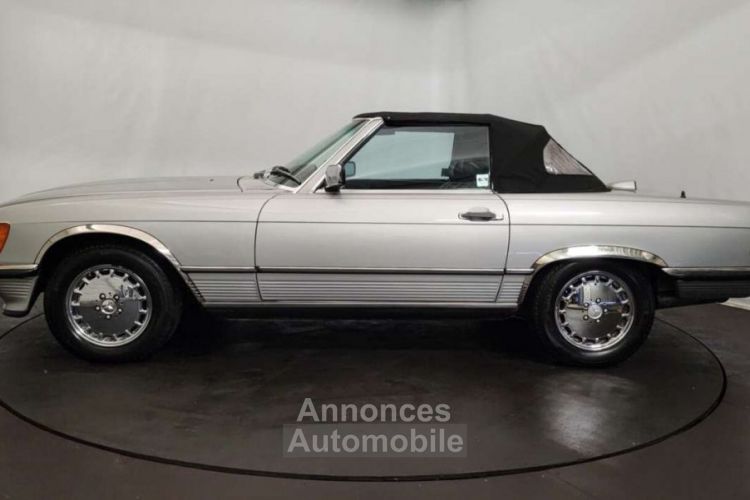 Mercedes 560 SL - <small></small> 38.000 € <small>TTC</small> - #32