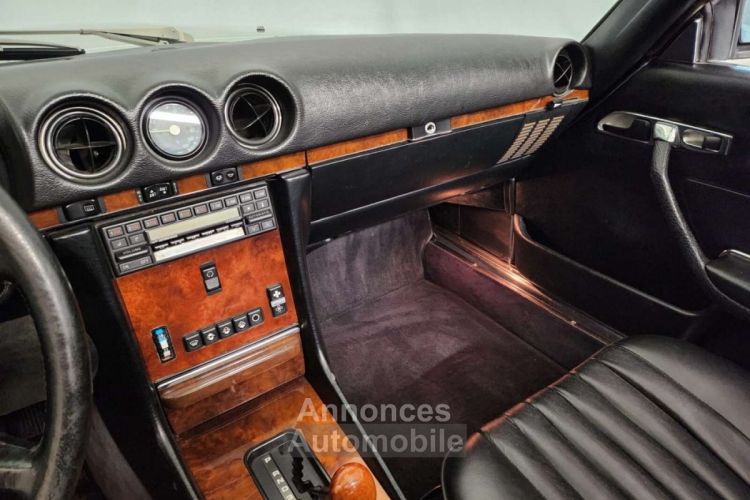 Mercedes 560 SL - <small></small> 38.000 € <small>TTC</small> - #52