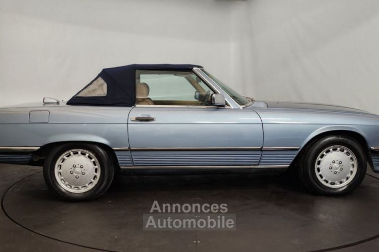 Mercedes 560 SL - <small></small> 34.000 € <small>TTC</small> - #37