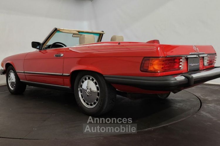 Mercedes 560 SL - <small></small> 28.000 € <small>TTC</small> - #10