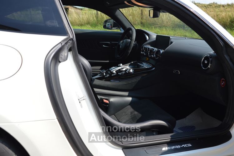 Mercedes AMG GT Mercedes-Benz AMG GT R Coupé 585 ch Sièges AMG !! Superbe état - <small></small> 136.900 € <small></small> - #7