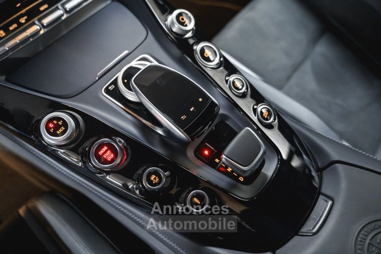 Mercedes AMG GT R V8 4.0 585 Speedshift 7 - <small>A partir de </small>1.870 EUR <small>/ mois</small> - #40