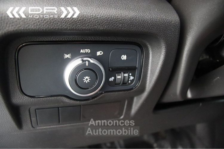 Mercedes Citan 109 CDI - LICHTE VRACHT AIRCO BLUETOOTH USB 14458,6€ Btw excl - <small></small> 17.495 € <small>TTC</small> - #32