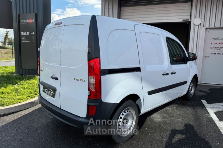 Mercedes Citan Mercedes 109 CDi 95ch BVM6 Long S&S 1ère main TVA RECUP Climatisation Bluetooth Antibrouillards Rétros électriques Accoudoir Habillage bois Radio Gara - <small></small> 10.990 € <small>TTC</small> - #3