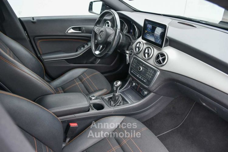 Mercedes CLA 180 - BI-XENON - PDC - CRUISE CONTROL - LEDER - SPORTSEATS - - <small></small> 15.990 € <small>TTC</small> - #14