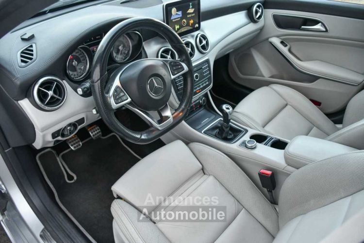 Mercedes CLA 200 - AMG-PACK BI-XENON PDC PANO SPORTSEATS NAVI - <small></small> 15.990 € <small>TTC</small> - #9