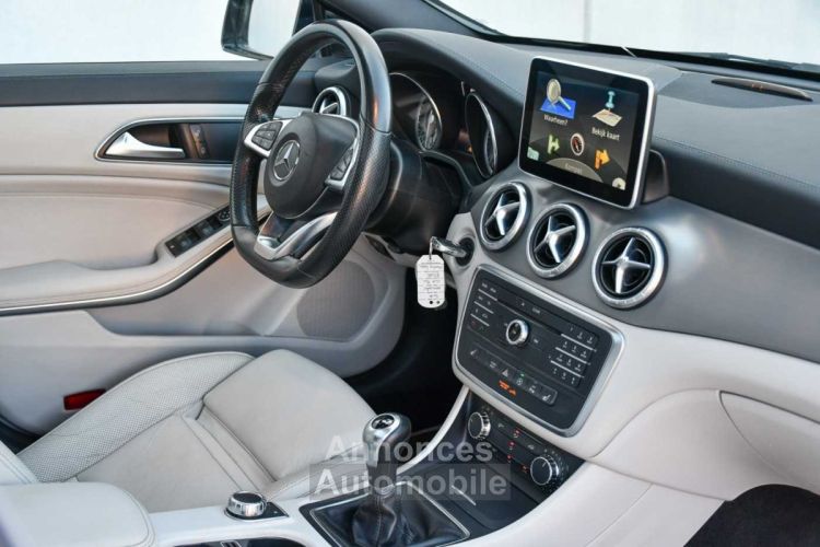 Mercedes CLA 200 - AMG-PACK BI-XENON PDC PANO SPORTSEATS NAVI - <small></small> 15.990 € <small>TTC</small> - #13