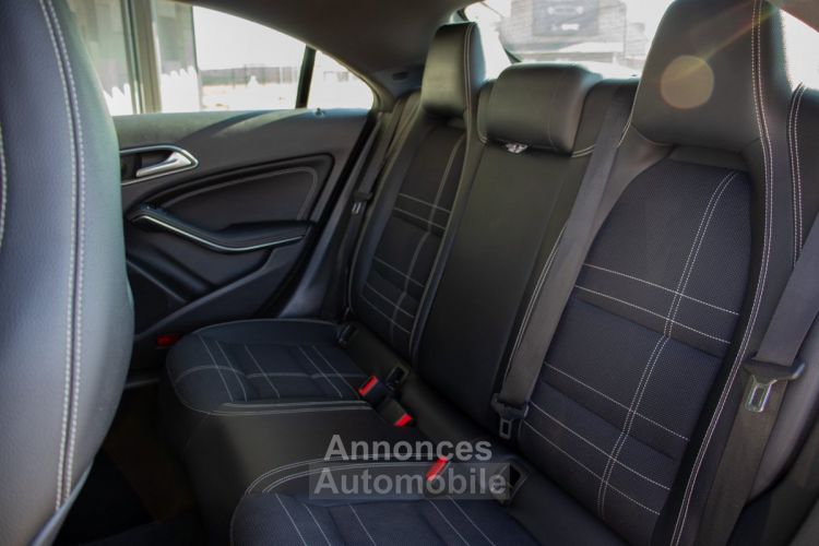 Mercedes CLA 200d - SPORTZETELS - AIRCO - PARKEERSENSOREN - XENON - LICHT- EN REGENSENSOR - EURO 6  - <small></small> 15.999 € <small>TTC</small> - #17