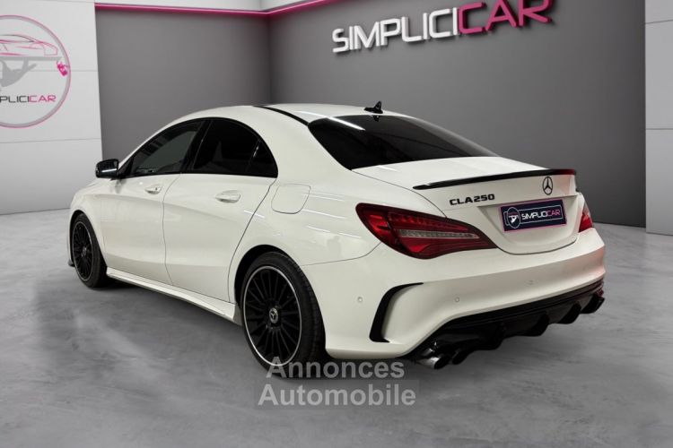 Mercedes CLA CLASSE 250 7G-DCT 4Matic Fascination // FLEXFUEL / GPS / ALCANTARA / TOIT OUVRANT / Garantie 12 mois - <small></small> 28.980 € <small>TTC</small> - #3