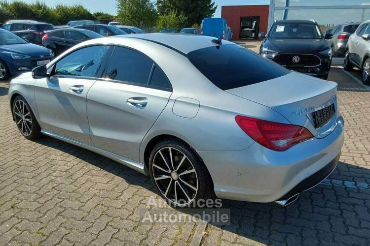 Mercedes CLA I (C117) 200 Fascination 7G-DCT - <small></small> 22.990 € <small>TTC</small> - #4