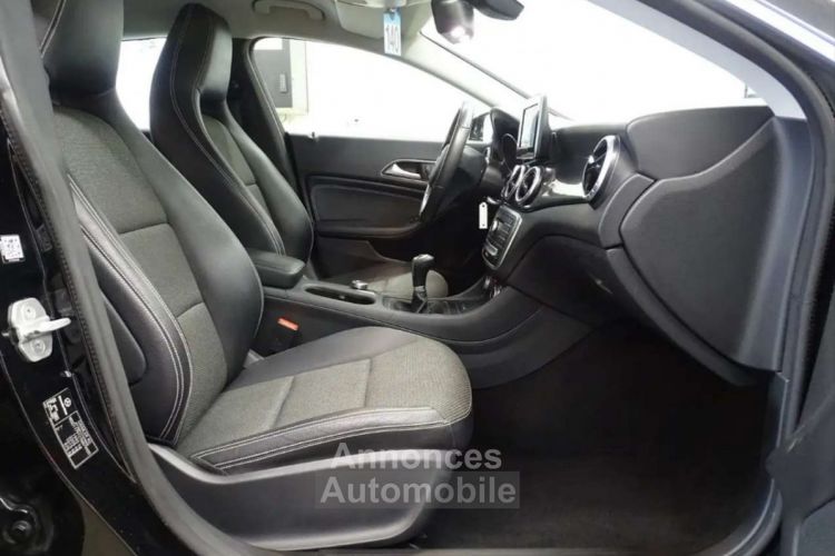 Mercedes CLA Shooting Brake 180 d ShootingBrake - <small></small> 17.490 € <small>TTC</small> - #6