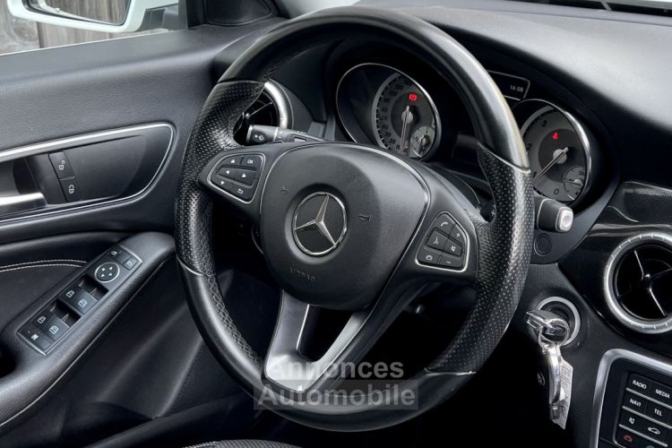 Mercedes CLA Shooting Brake 200 CDi 136 Sensation 7G-DCT - <small></small> 16.980 € <small>TTC</small> - #9