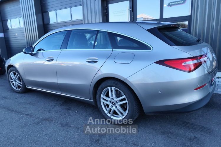 Mercedes CLA Shooting Brake 200d 150 ch 8g-dct progressive line navigation ges chauffants attelage me connect couleur champagne - <small></small> 25.990 € <small>TTC</small> - #6