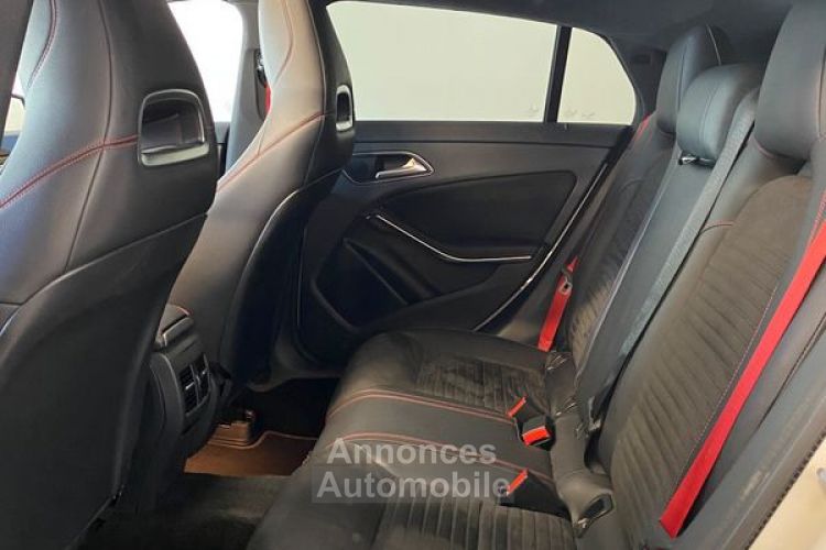 Mercedes CLA Shooting Brake 45 AMG break 381 cv 4 Matic Toit ouvrant a partir de 450e par mois - <small></small> 31.990 € <small>TTC</small> - #4