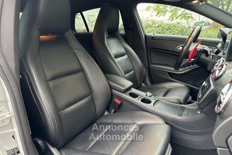 Mercedes CLA Shooting Brake Mercedes 220D 177CH FASCINATION 4MATIC TOIT OUVRANT-PANO SIEGES CHAUFFANTS - <small></small> 18.990 € <small>TTC</small> - #13