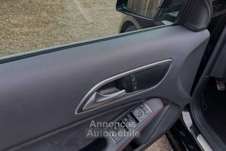 Mercedes Classe A 180 d AMG-LINE-NAVI-17BLACK-FULL-LED-PDC- - <small></small> 15.990 € <small>TTC</small> - #13