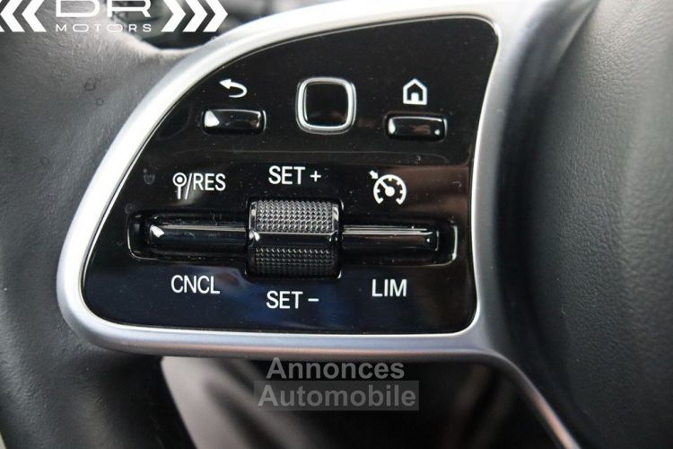 Mercedes Classe A 180 d BUSINESS SOLUTIONS ESSENTIAL - NAVI MIRROR LINK DAB CAMERA - <small></small> 22.995 € <small>TTC</small> - #34