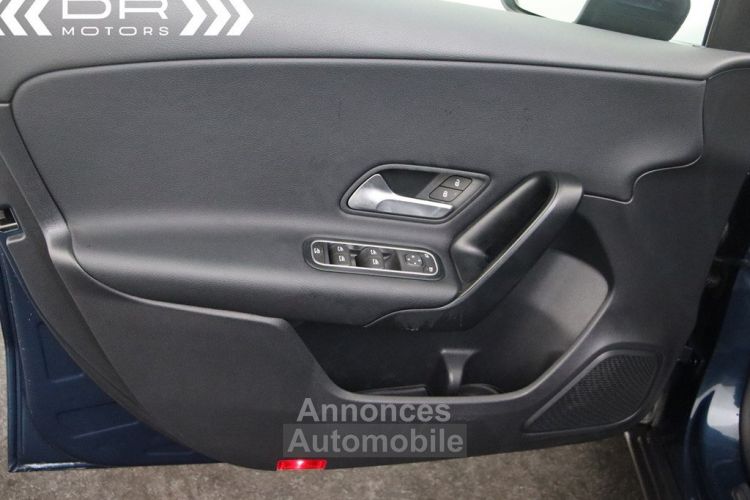 Mercedes Classe A 180 d BUSINESS SOLUTIONS ESSENTIAL - NAVI MIRROR LINK DAB CAMERA - <small></small> 22.995 € <small>TTC</small> - #41