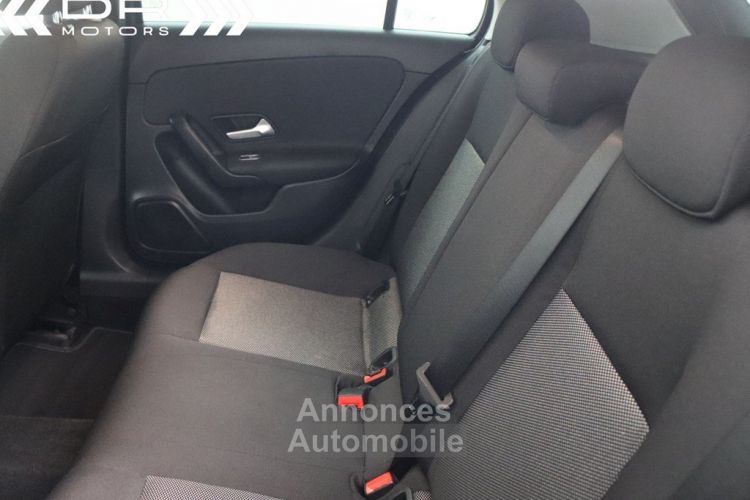 Mercedes Classe A 180 d BUSINESS SOLUTIONS ESSENTIAL - NAVI MIRROR LINK DAB CAMERA - <small></small> 22.995 € <small>TTC</small> - #43